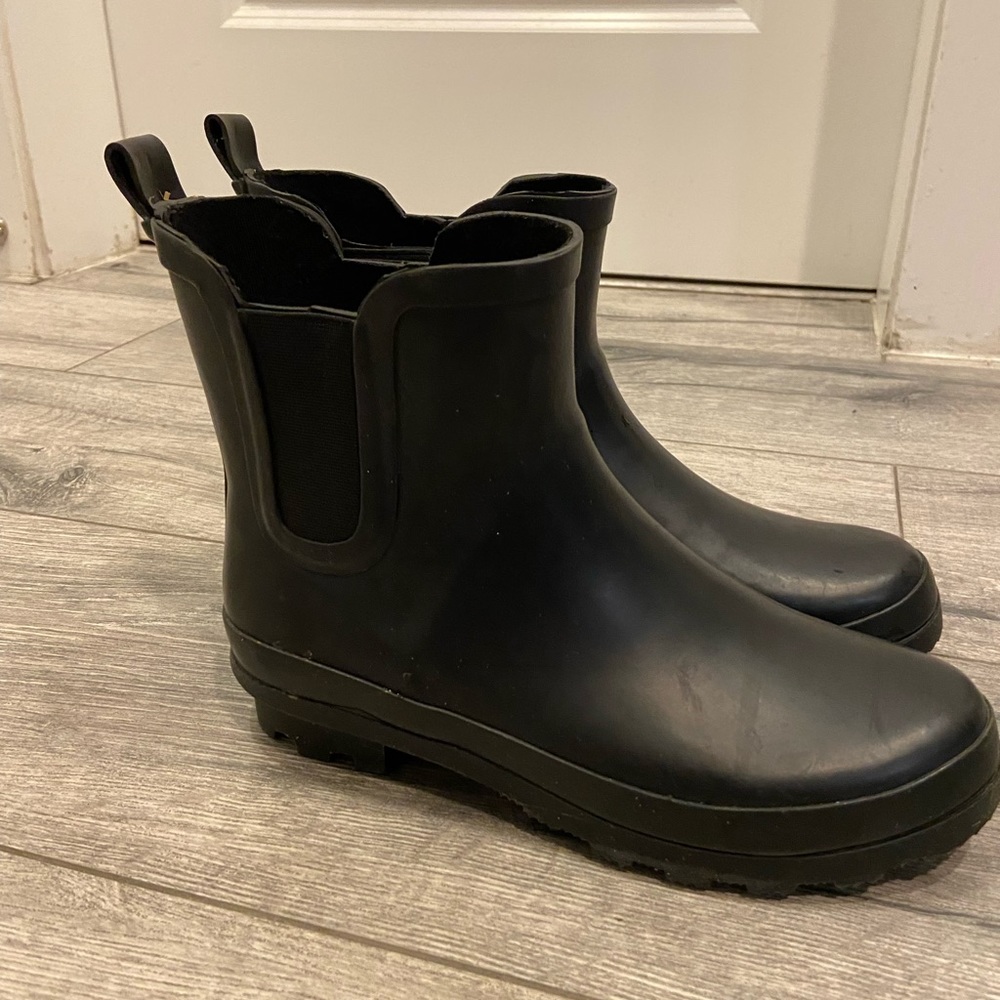 Nordstrom Rack Raining Boots, Almost new! Only used one time.